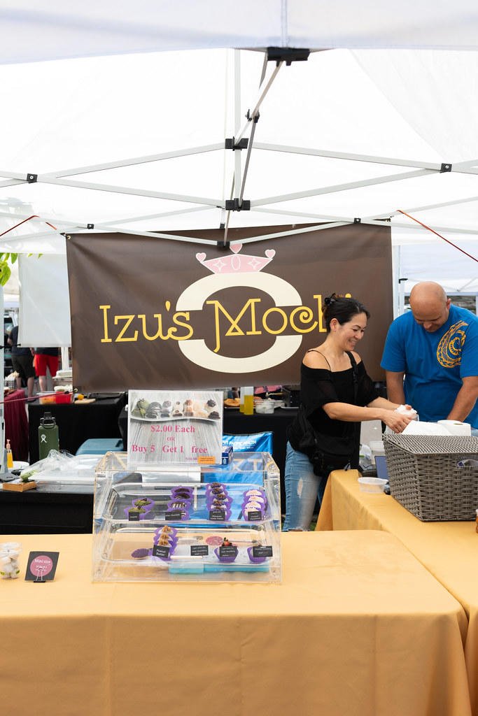 Izu's Mochi stand at Kakaako Farmers Market