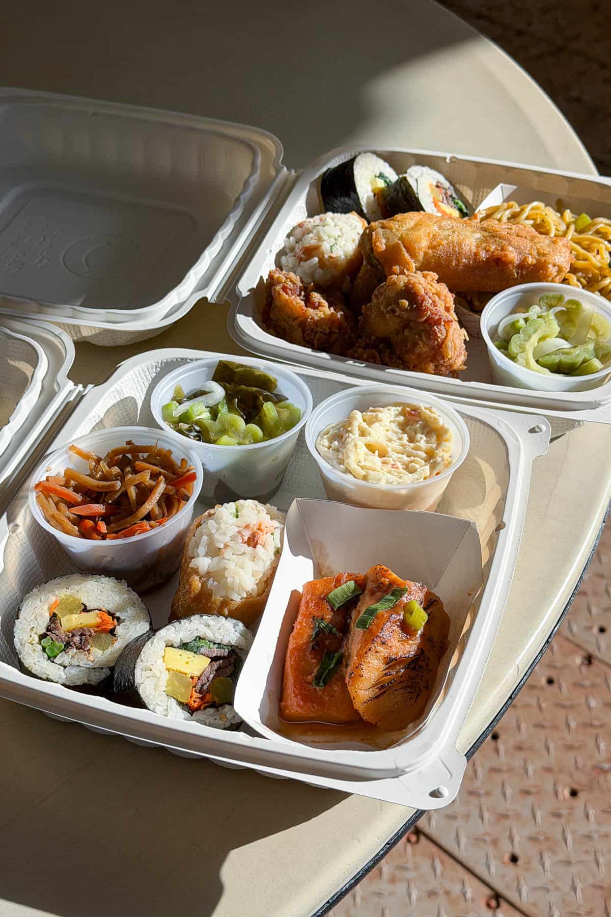 Diamond Head Market & Grill, okazuya plates.