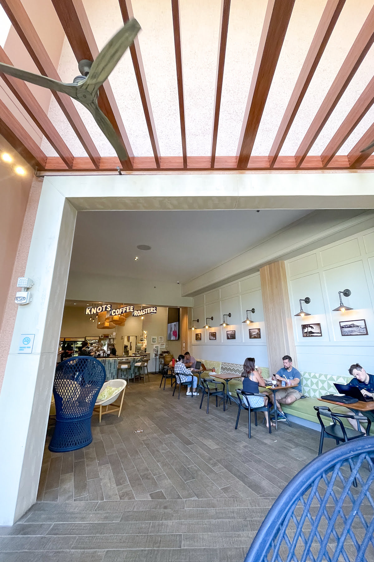 Knots Coffee Roasters, the coffee shop and cafe at Queen Kapiolani Hotel.