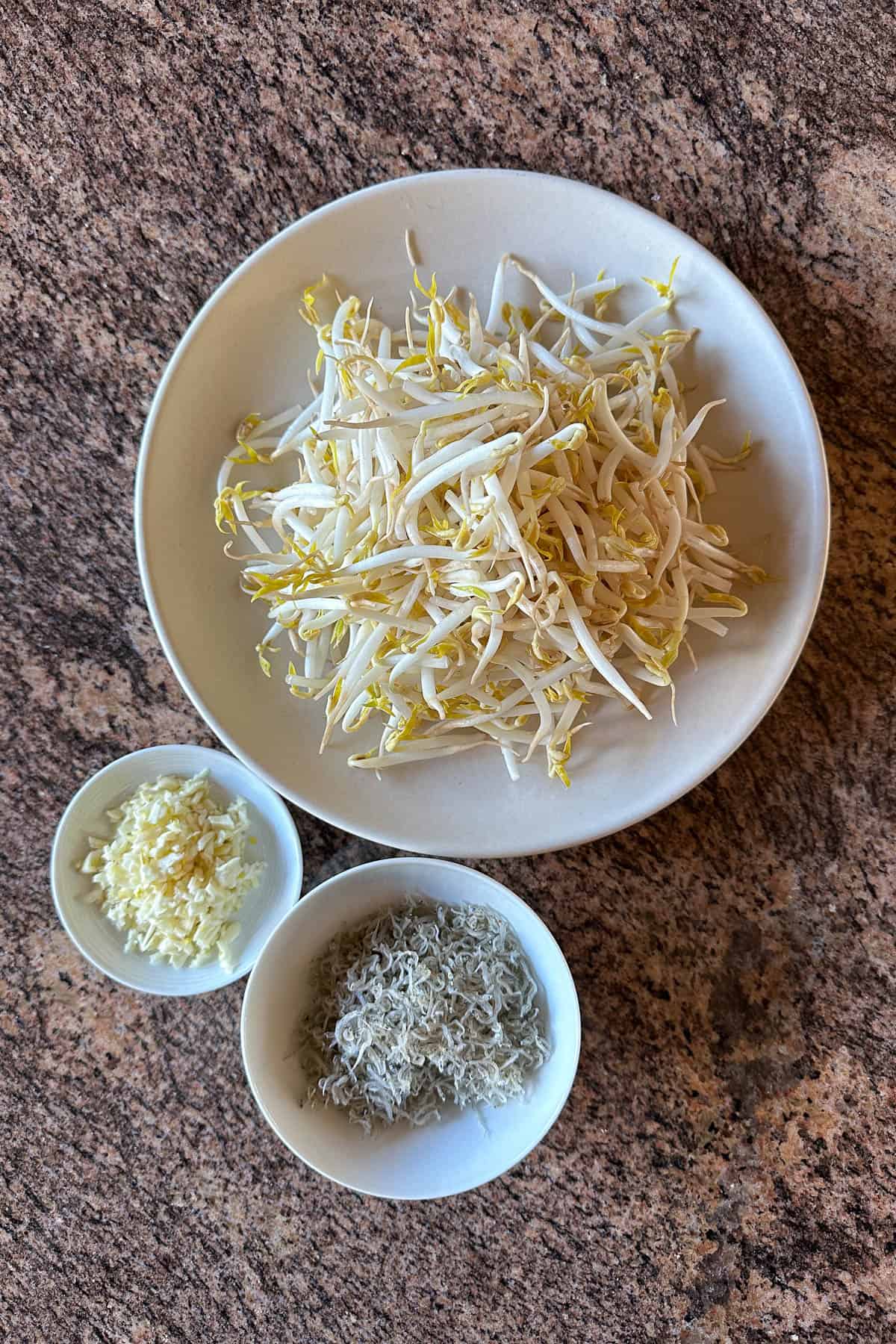 Ingredients for making Bean Sprouts Shirasu.