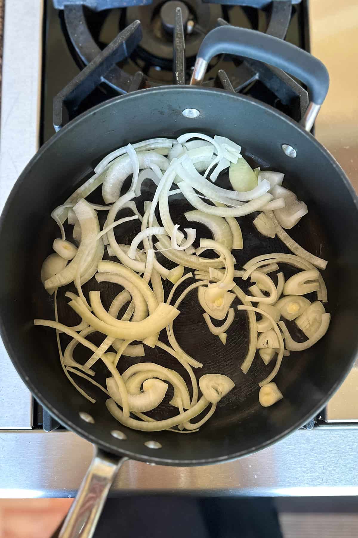 Making char siu chow mein.