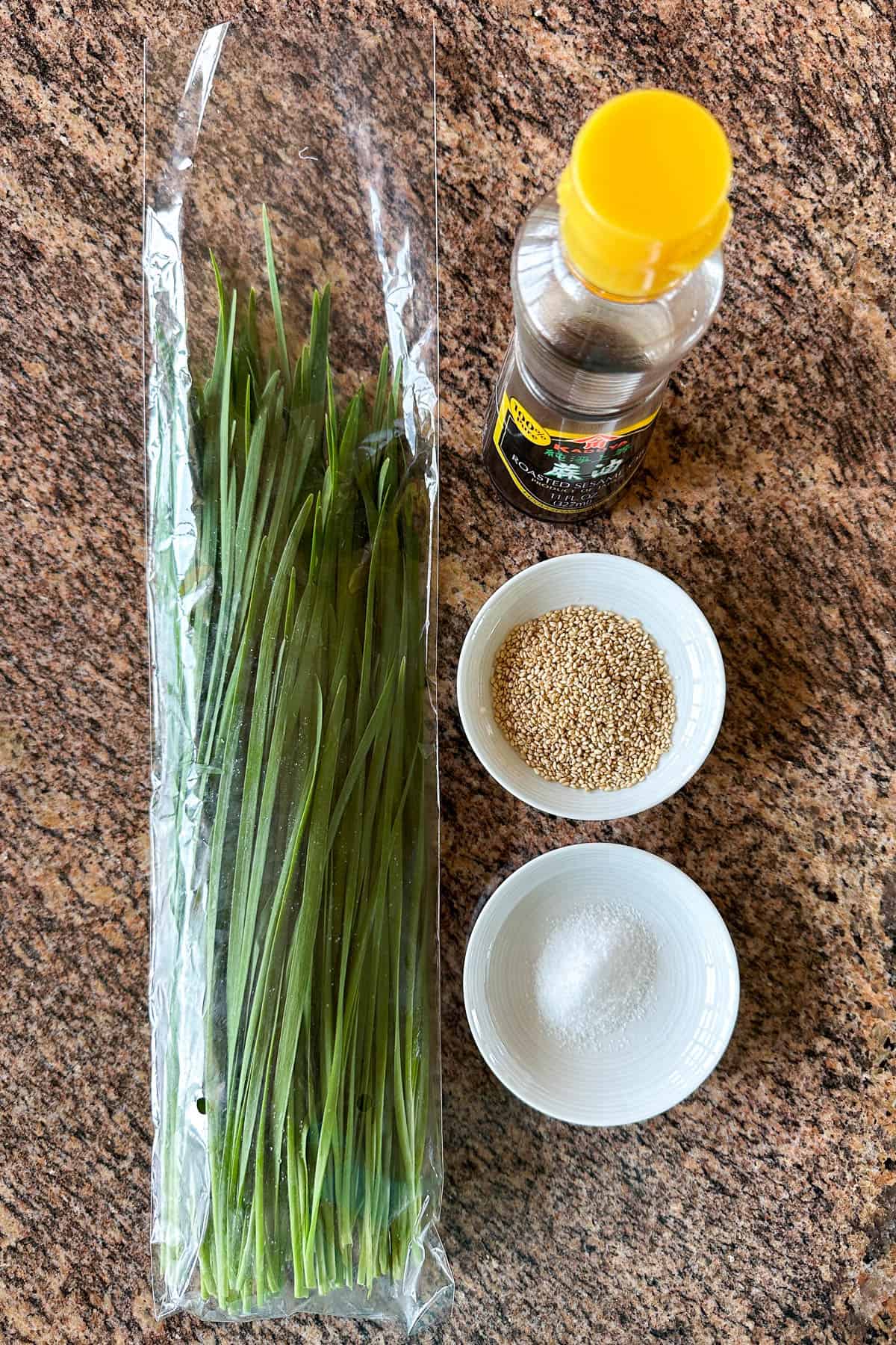 Ingredients to make garlic chive sauce.
