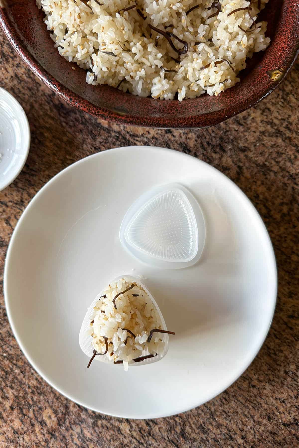 Making Kombu Onigiri / Musubi.