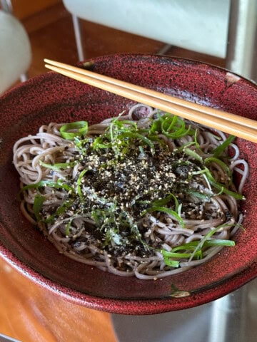 Perilla Oil Noodles with soba.