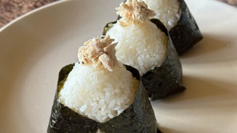 Tuna Mayo Onigiri / Musubi - Onolicious Hawaiʻi