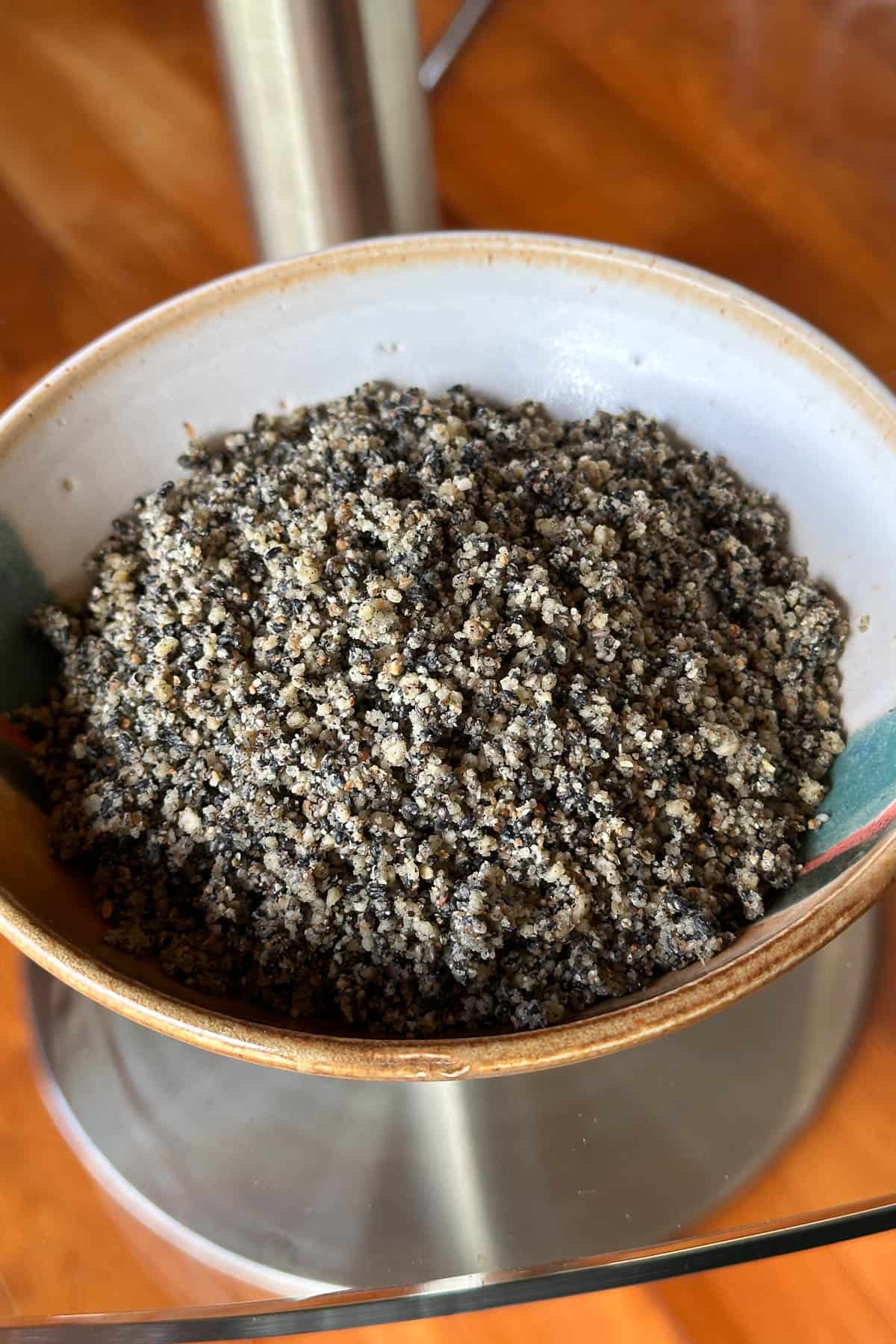Black sesame, walnut, and pine nut blend.