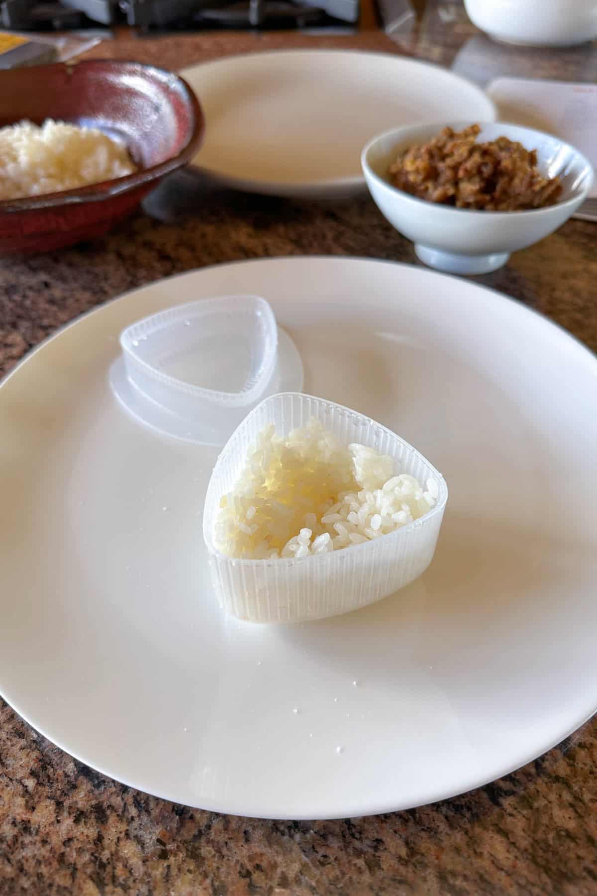Making Miso Walnut Onigiri / Musubi.