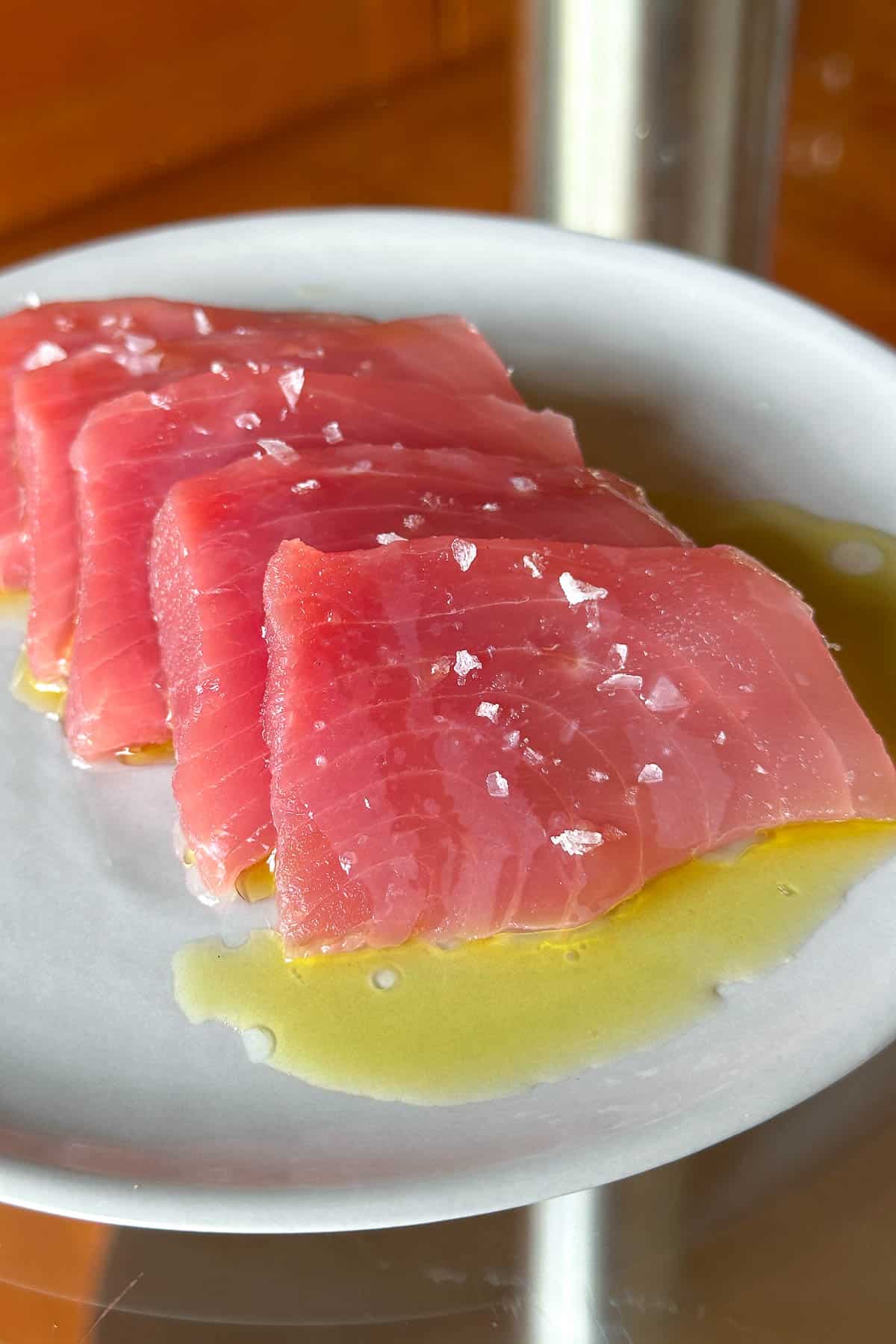 Tuna crudo.
