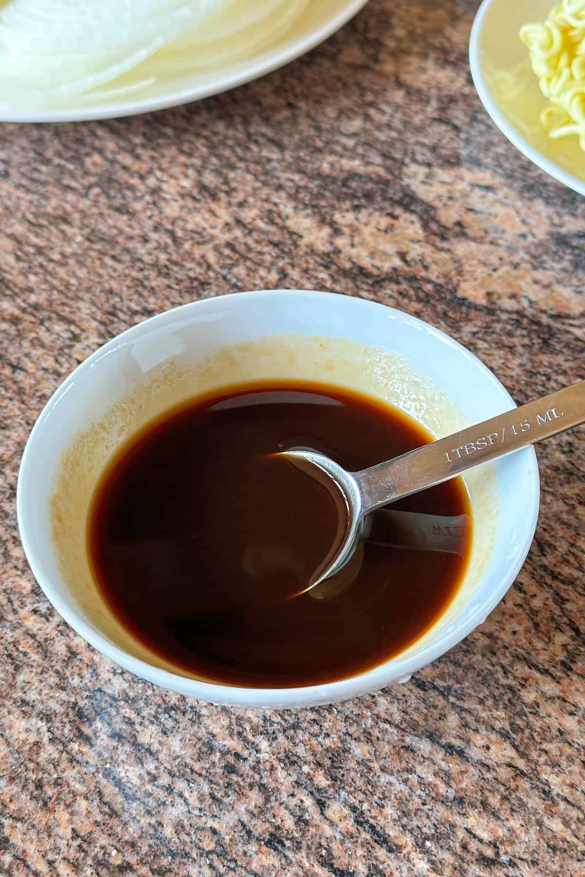 Making yakisoba sauce.