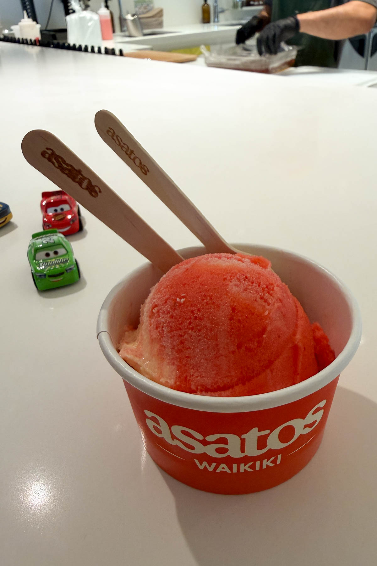 Li Hing Float scoop from Asato's Waikiki.